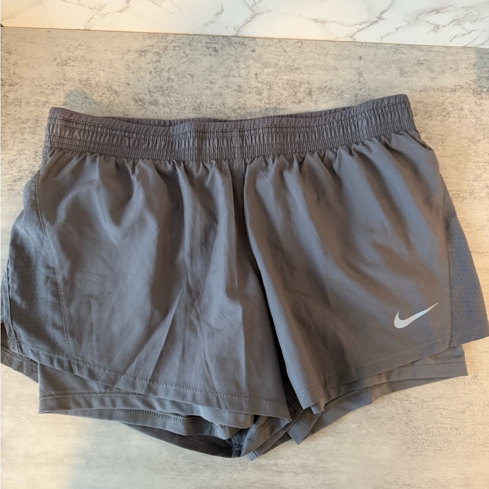 New brand running shorts Nike size L